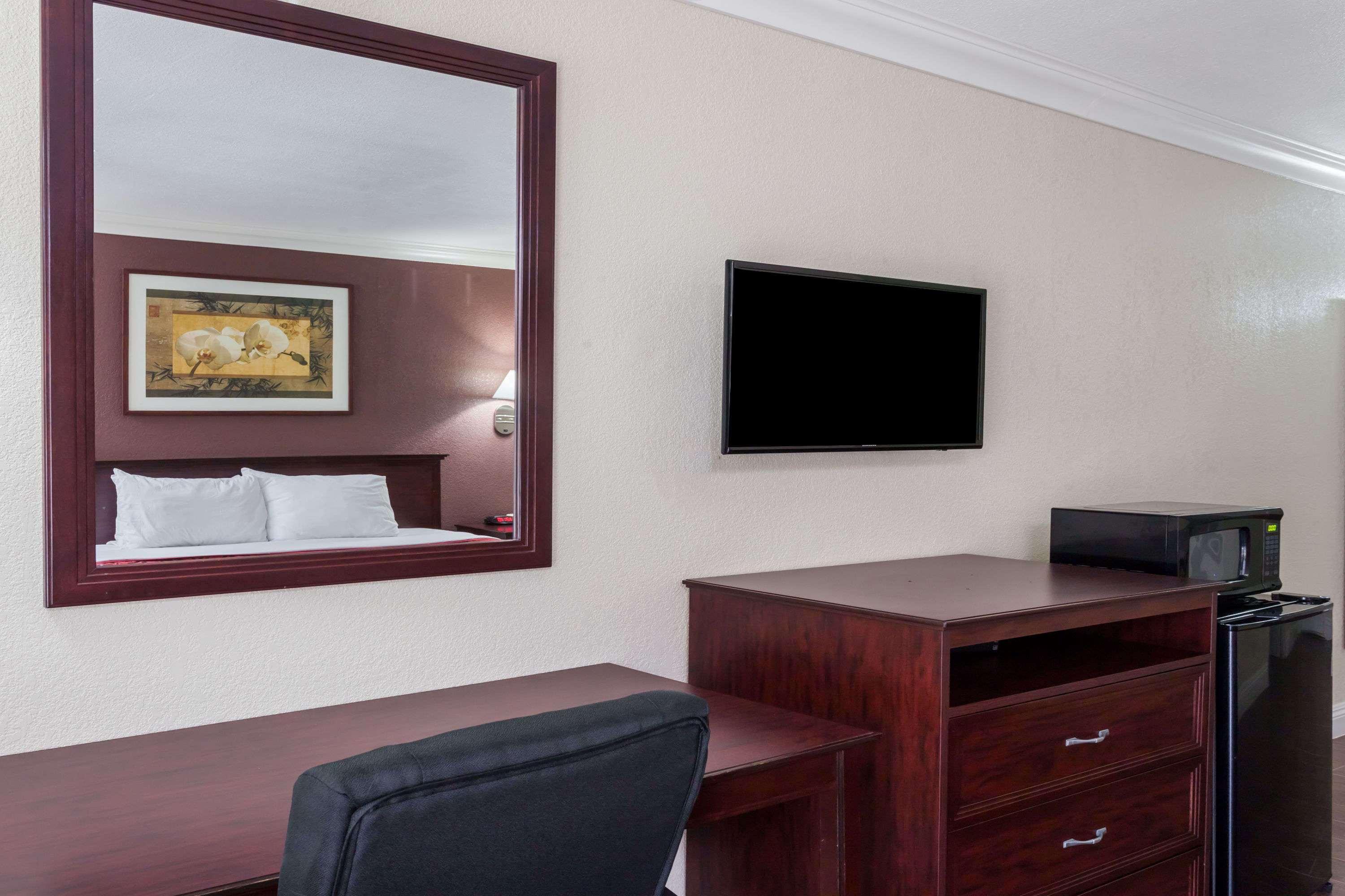 Hospitality Inn San Bernardino Dış mekan fotoğraf
