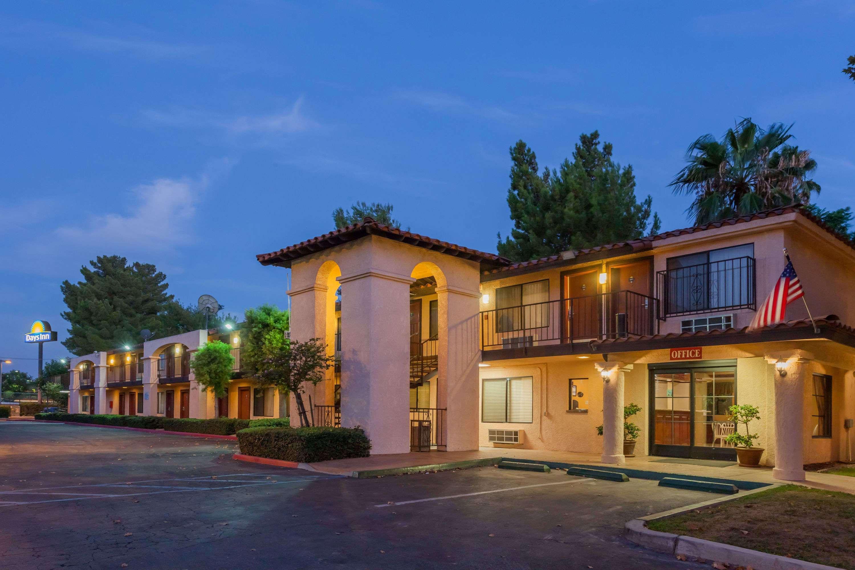 Hospitality Inn San Bernardino Dış mekan fotoğraf