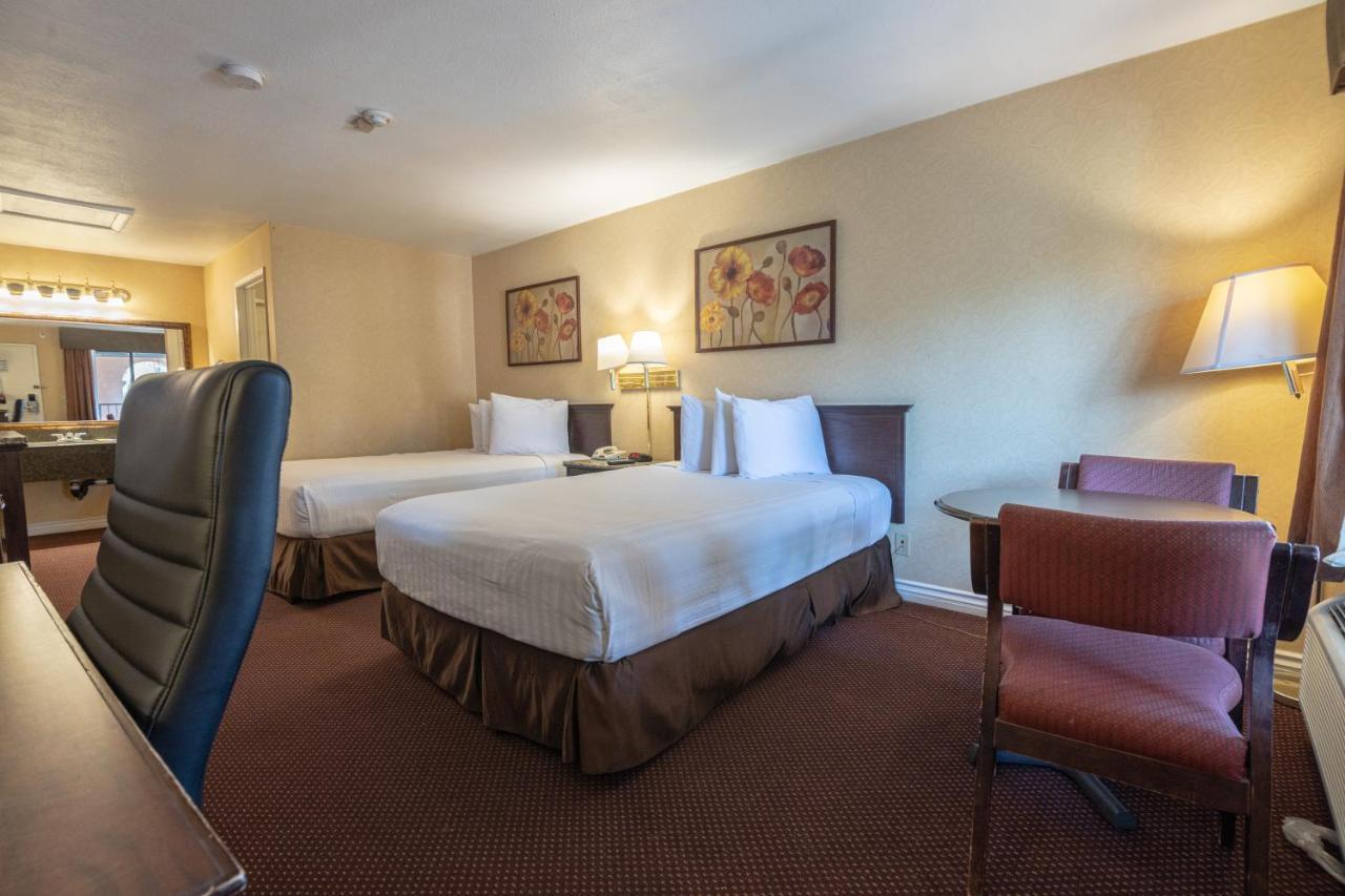 Hospitality Inn San Bernardino Dış mekan fotoğraf