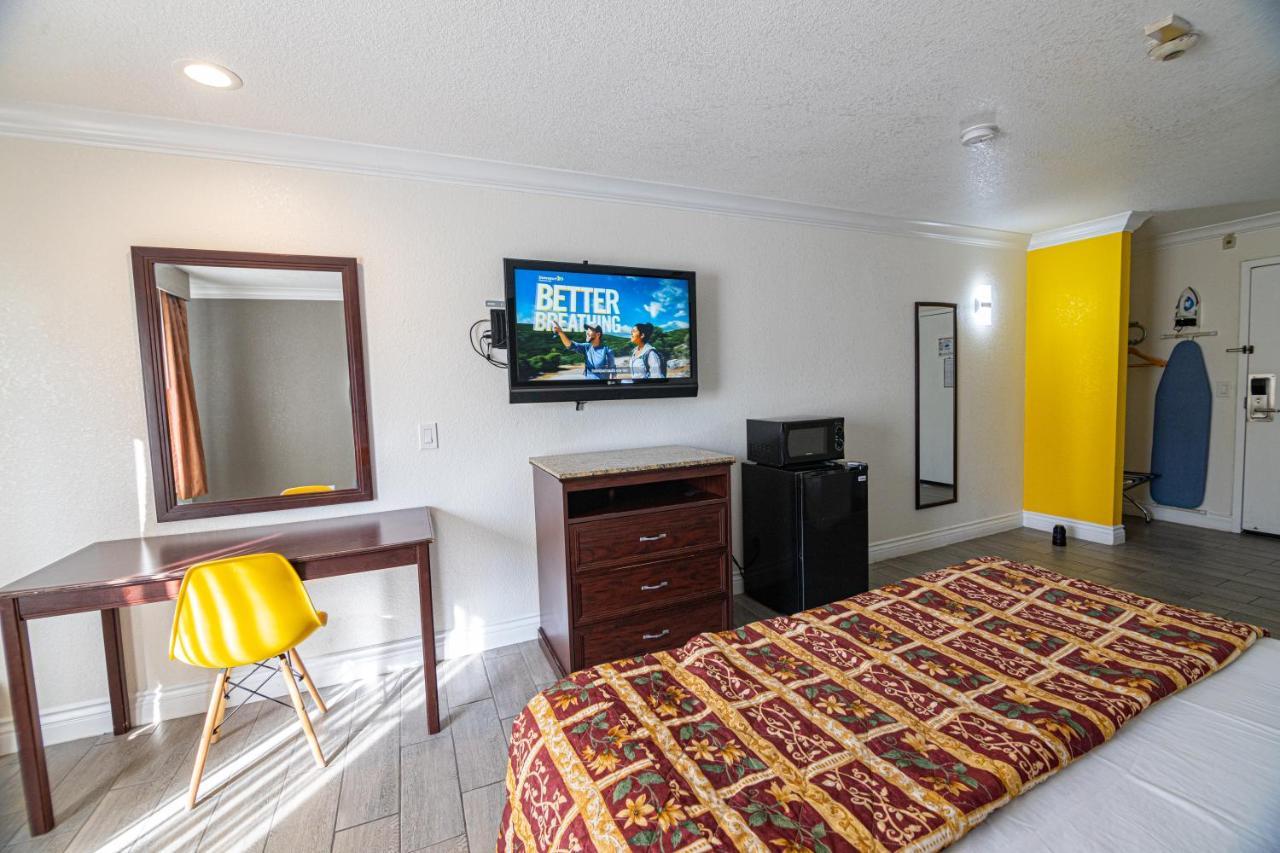 Hospitality Inn San Bernardino Dış mekan fotoğraf