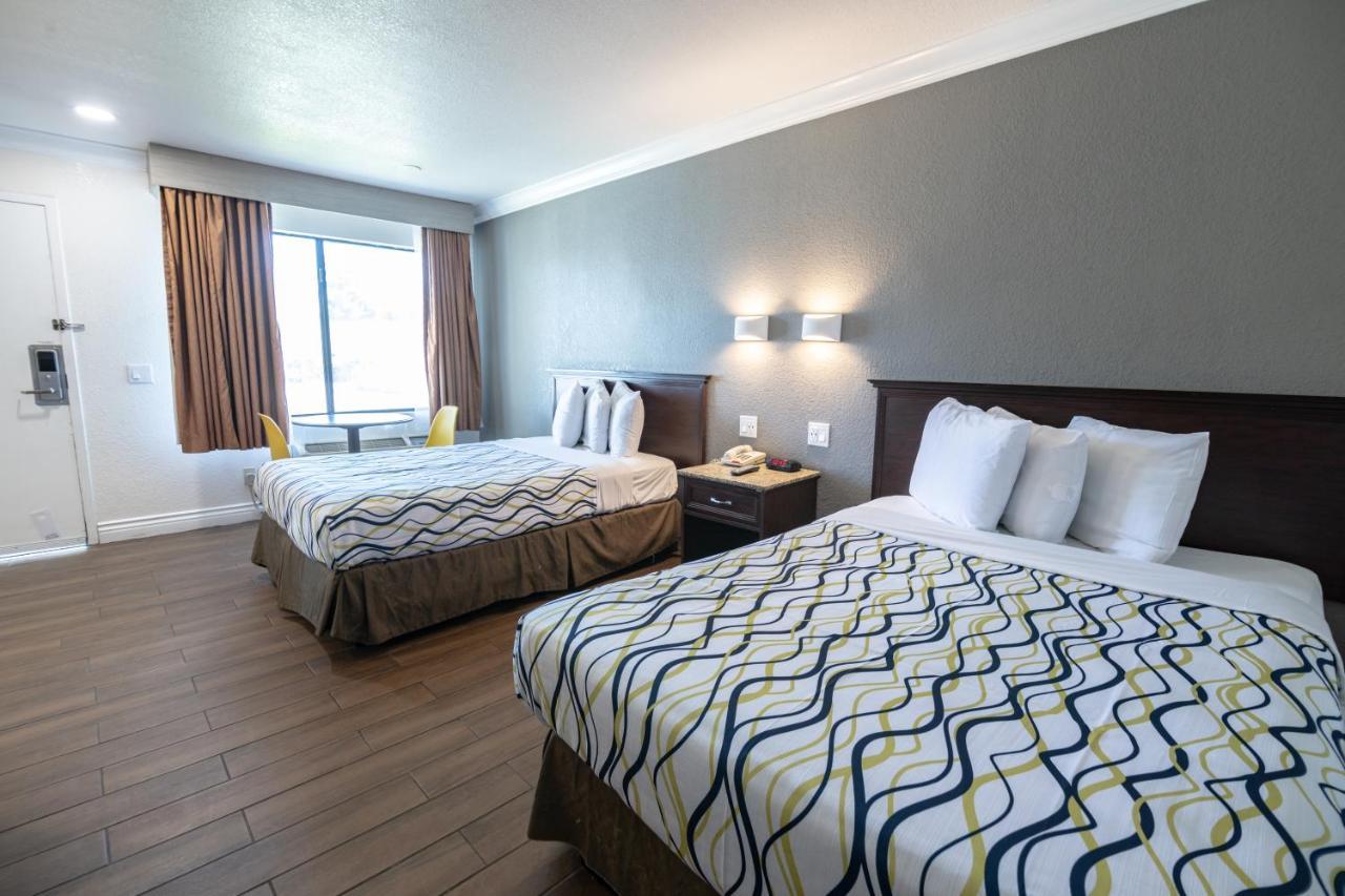 Hospitality Inn San Bernardino Dış mekan fotoğraf
