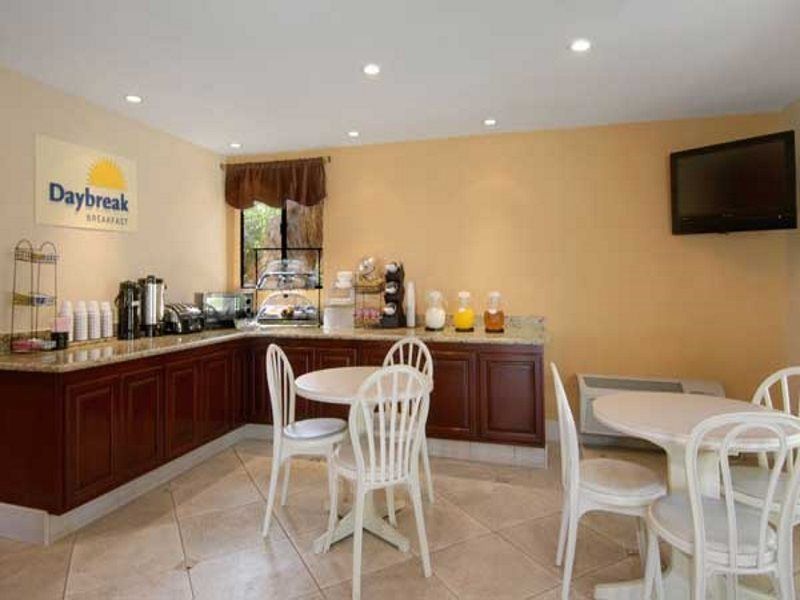 Hospitality Inn San Bernardino Dış mekan fotoğraf