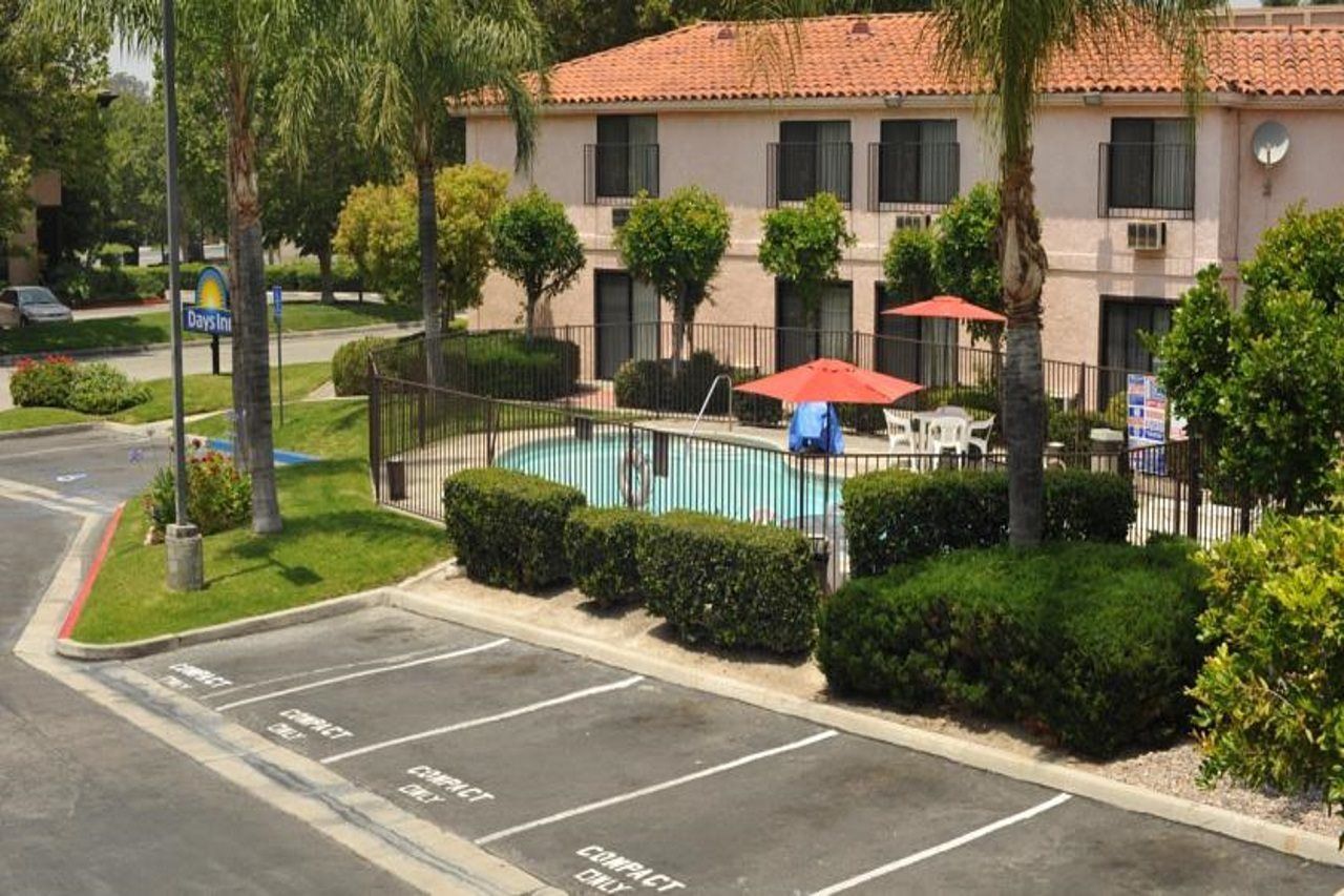 Hospitality Inn San Bernardino Dış mekan fotoğraf